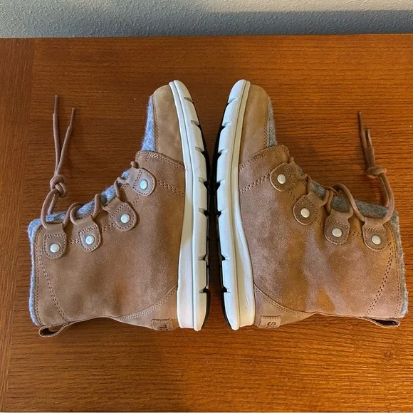 Sorel Explorer Joan Boots Women's 8 Tan and Grey Suede Waterproof Lace Up - Picture 5 of 9